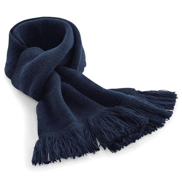 Classic knitted scarf Thumbnail