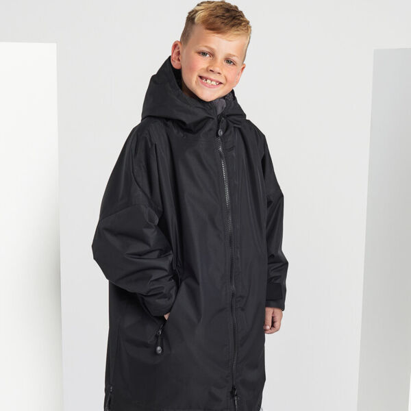 Kids TriDri® Recycled all-seasons waterproof changing robe Thumbnail