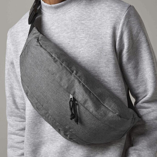 OVERSIZED ACROSS BODY BAG Thumbnail