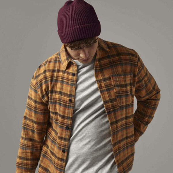 ENGINEERED KNIT RIBBED BEANIE Thumbnail